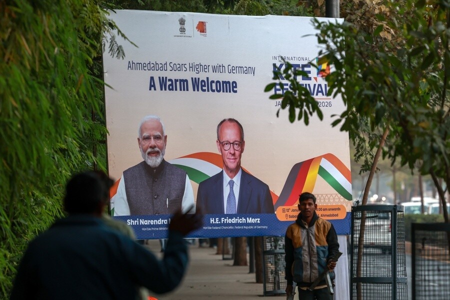 El canciller alemán llega a la India para discutir cooperación y situación en Ucrania