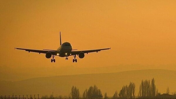 Индийский пассажирский самолет отклонен из-за угрозы бомбой